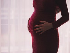 産後ママのための健康保険対応マッサージサービス